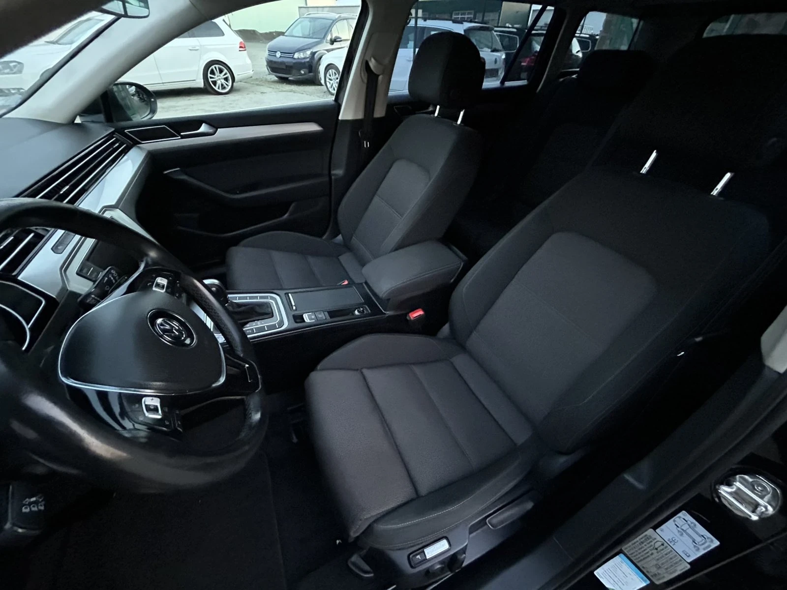 VW Passat 2.0 DSG 150, снимка 8 - Автомобили и джипове - 54230783