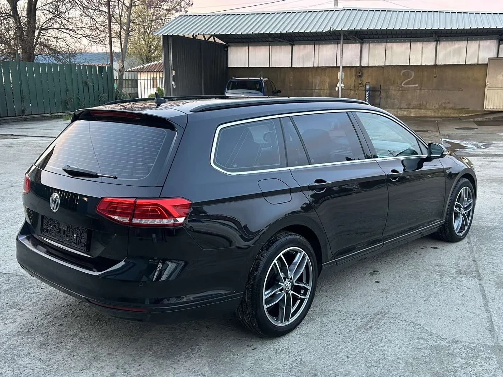 VW Passat 2.0 DSG 150, снимка 4 - Автомобили и джипове - 54230783