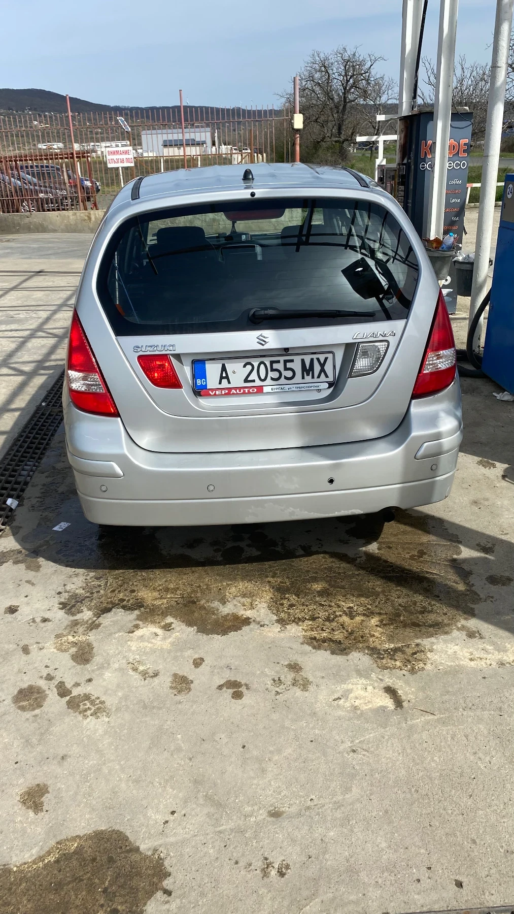 Suzuki Liana, снимка 4 - Автомобили и джипове - 54239602