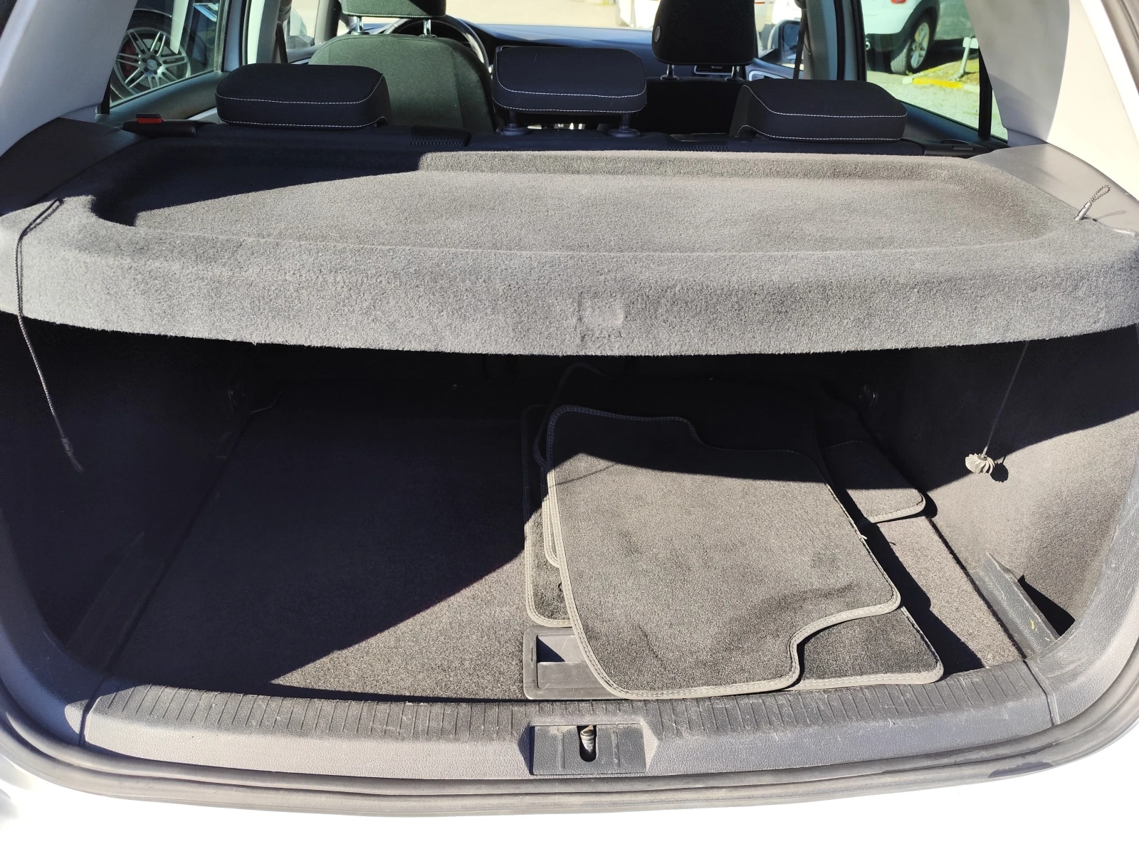 VW Golf 1.6TDi* DSG* NAVI* KAMERA* LED* XENON* ������� | Mobile.bg � ����������� 14