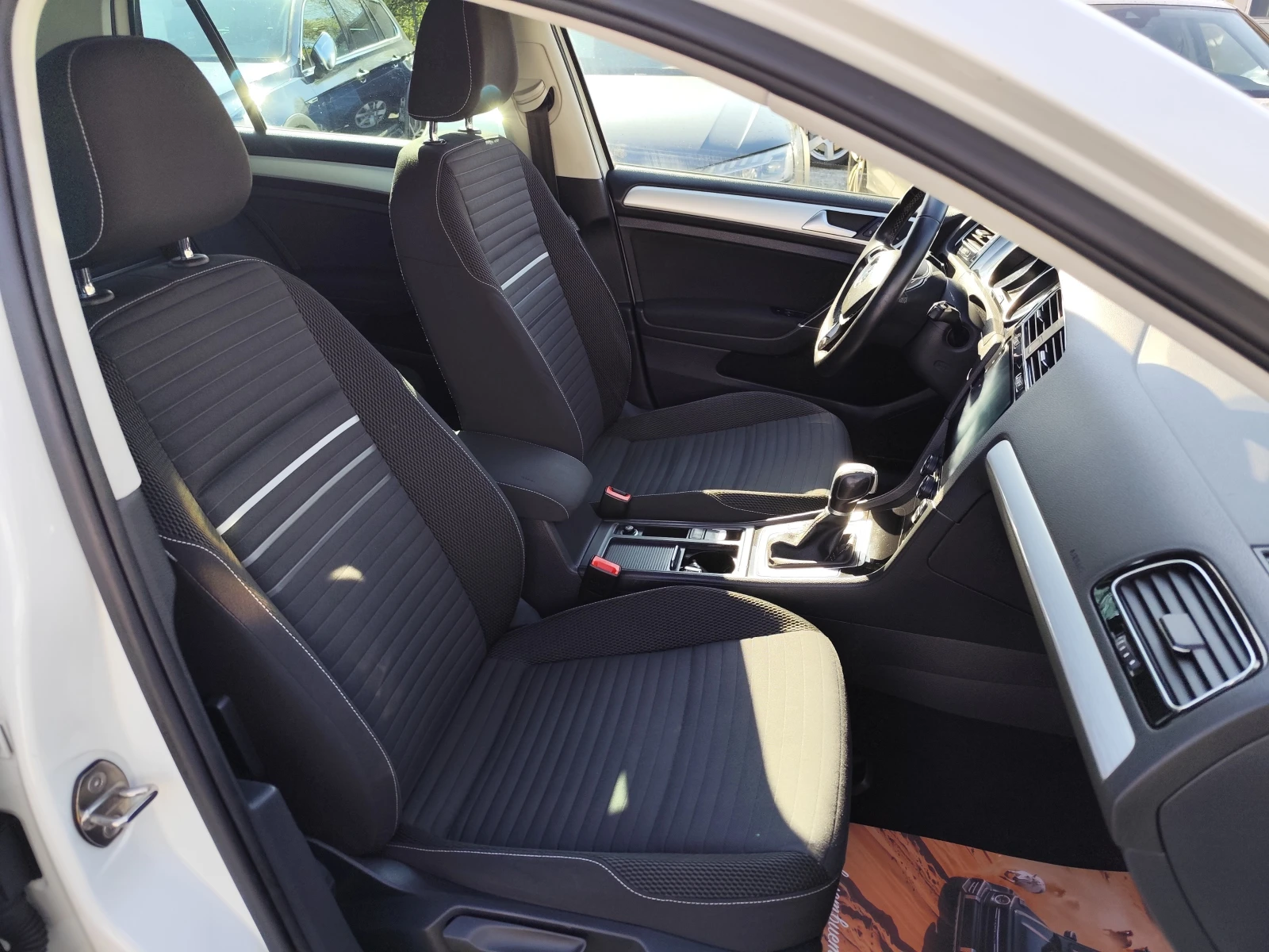 VW Golf 1.6TDi* DSG* NAVI* KAMERA* LED* XENON* ������� | Mobile.bg � ����������� 13