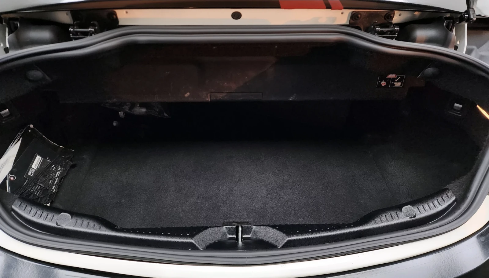 Mercedes-Benz C 63 AMG CUSTOM INTERIOR/ BURMESTER/ ОБДУХ/ FULL, снимка 17 - Автомобили и джипове - 54344823