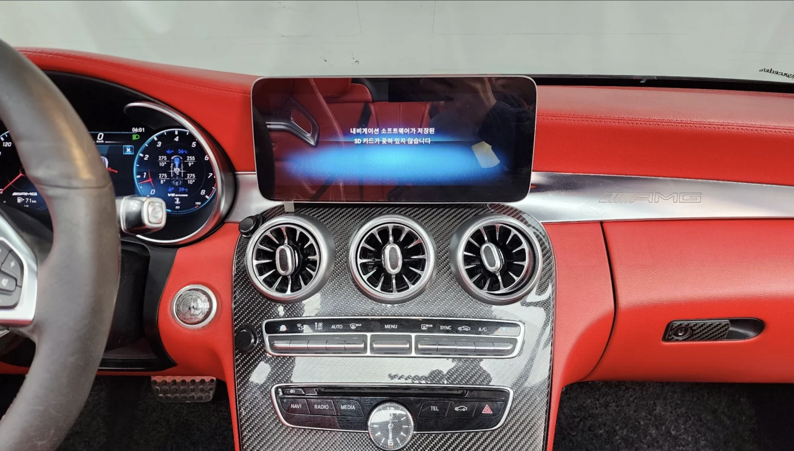 Mercedes-Benz C 63 AMG CUSTOM INTERIOR/ BURMESTER/ ОБДУХ/ FULL, снимка 13 - Автомобили и джипове - 54344823