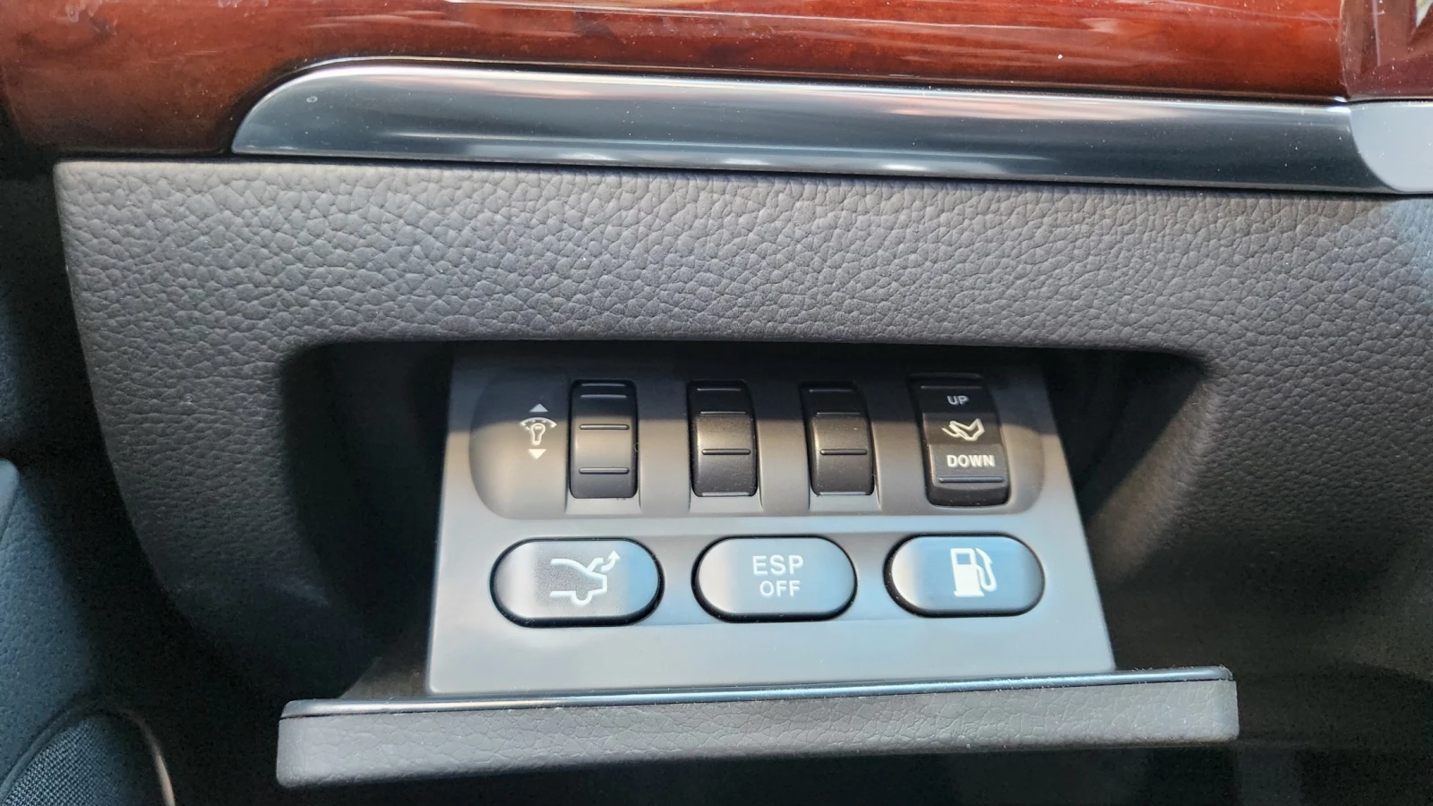 SsangYong Chairman, снимка 7 - Автомобили и джипове - 54510243