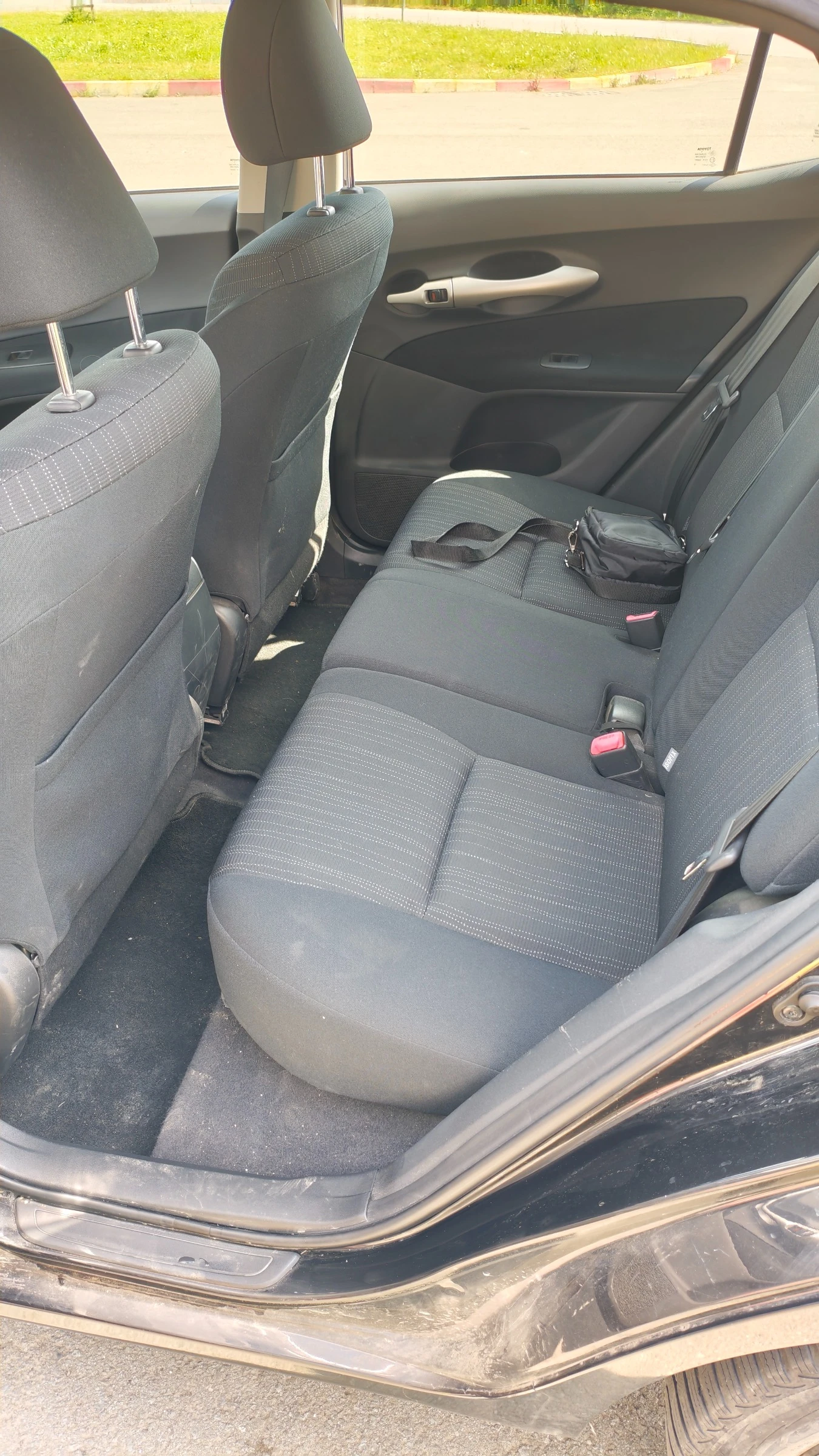 Toyota Auris, снимка 14 - Автомобили и джипове - 54673634