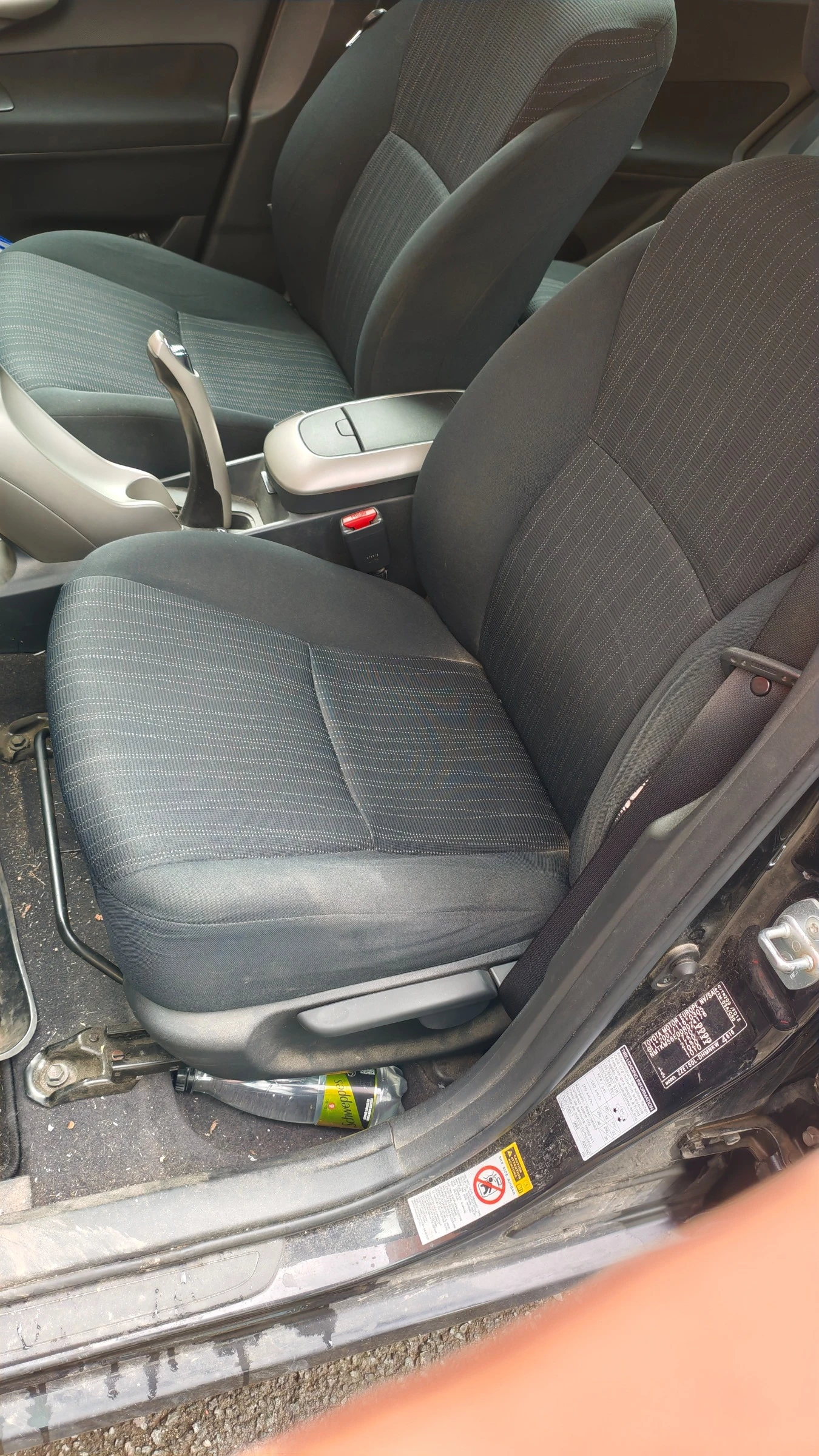 Toyota Auris, снимка 8 - Автомобили и джипове - 54589813