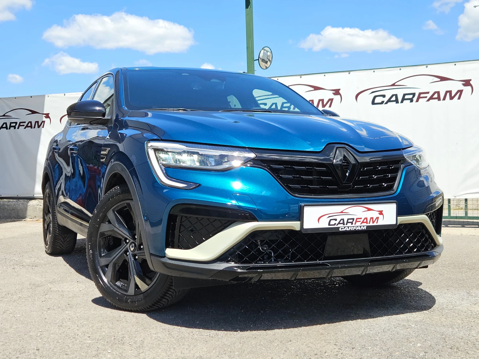 Renault Arkana 1.6E-Tech/full hybrid/145к.с/LED/ПОДГРЕВ/КАМЕРА