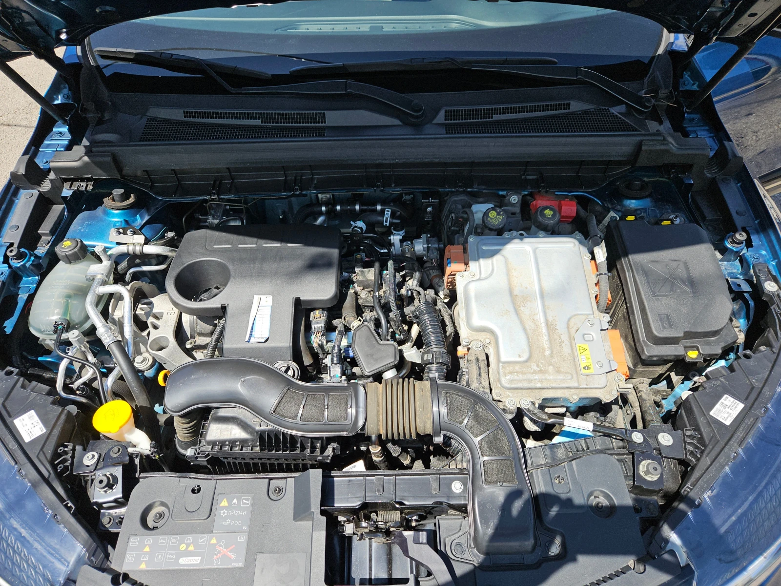 Renault Arkana 1.6E-Tech/full hybrid/145к.с/LED/ПОДГРЕВ/КАМЕРА, снимка 8 - Автомобили и джипове - 54710874