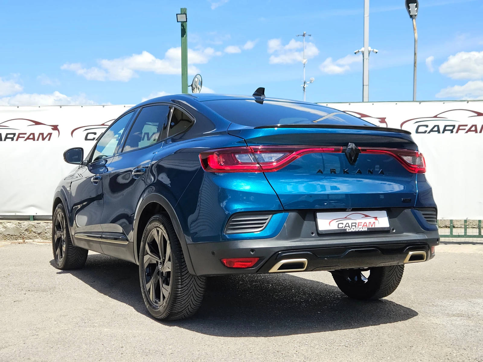 Renault Arkana 1.6E-Tech/full hybrid/145к.с/LED/ПОДГРЕВ/КАМЕРА, снимка 5 - Автомобили и джипове - 54710874