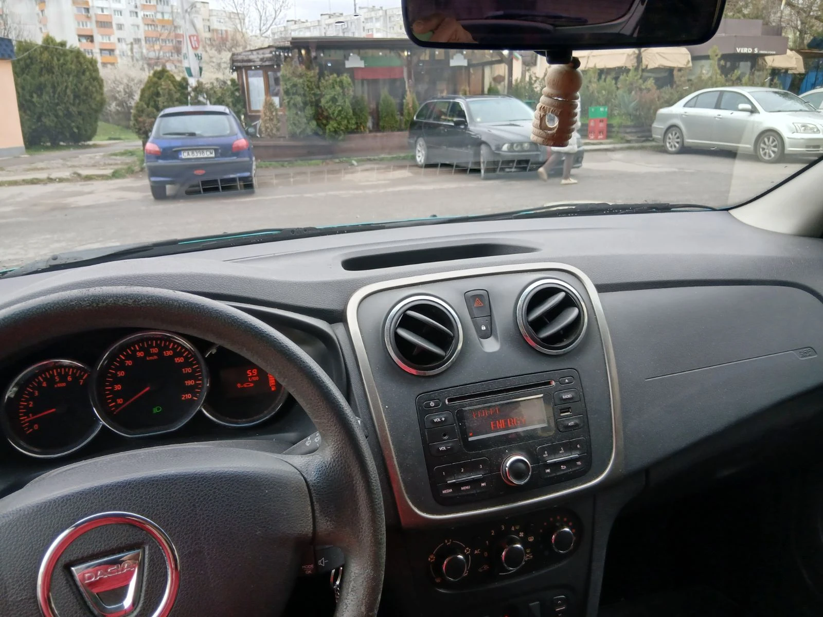 Dacia Sandero, снимка 7 - Автомобили и джипове - 54759668