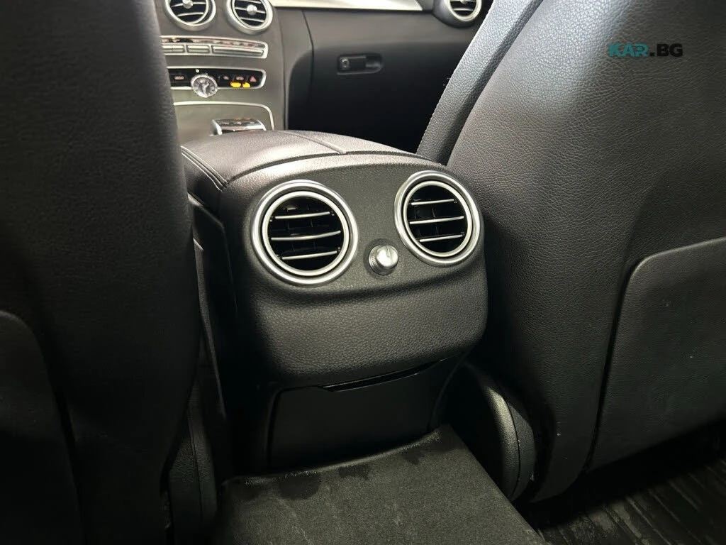 Mercedes-Benz C 300 Пано * АвтоКредит * (ЦЕНА ДО БГ), снимка 16 - Автомобили и джипове - 55010062