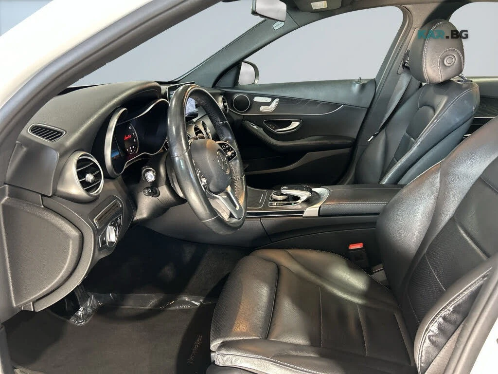 Mercedes-Benz C 300 Пано * АвтоКредит * (ЦЕНА ДО БГ), снимка 6 - Автомобили и джипове - 55010062