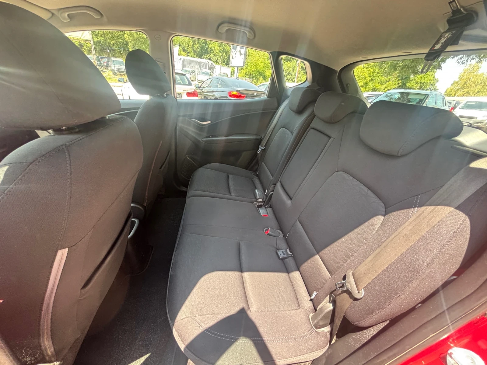 Hyundai Ix20 1.4 ГАЗ/БЕНЗИН, снимка 2 - Автомобили и джипове - 55331449