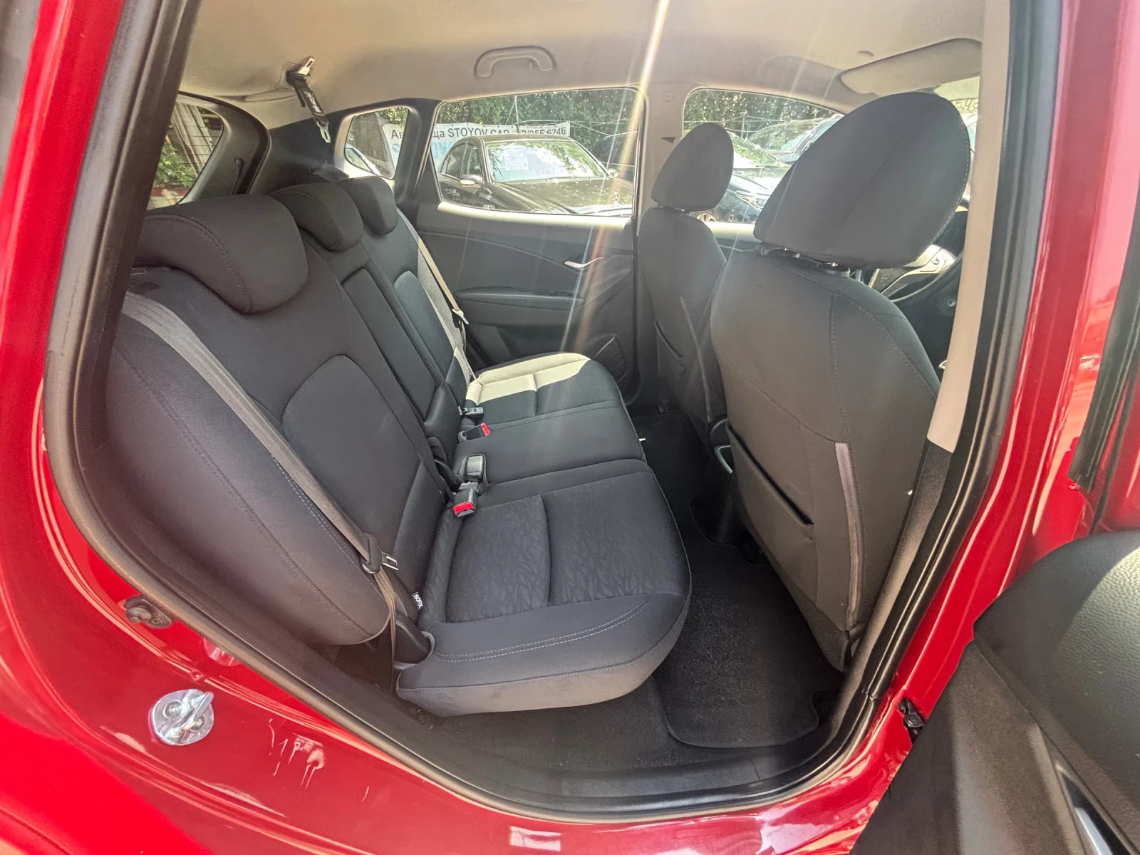 Hyundai Ix20 1.4 ГАЗ/БЕНЗИН, снимка 8 - Автомобили и джипове - 55331449