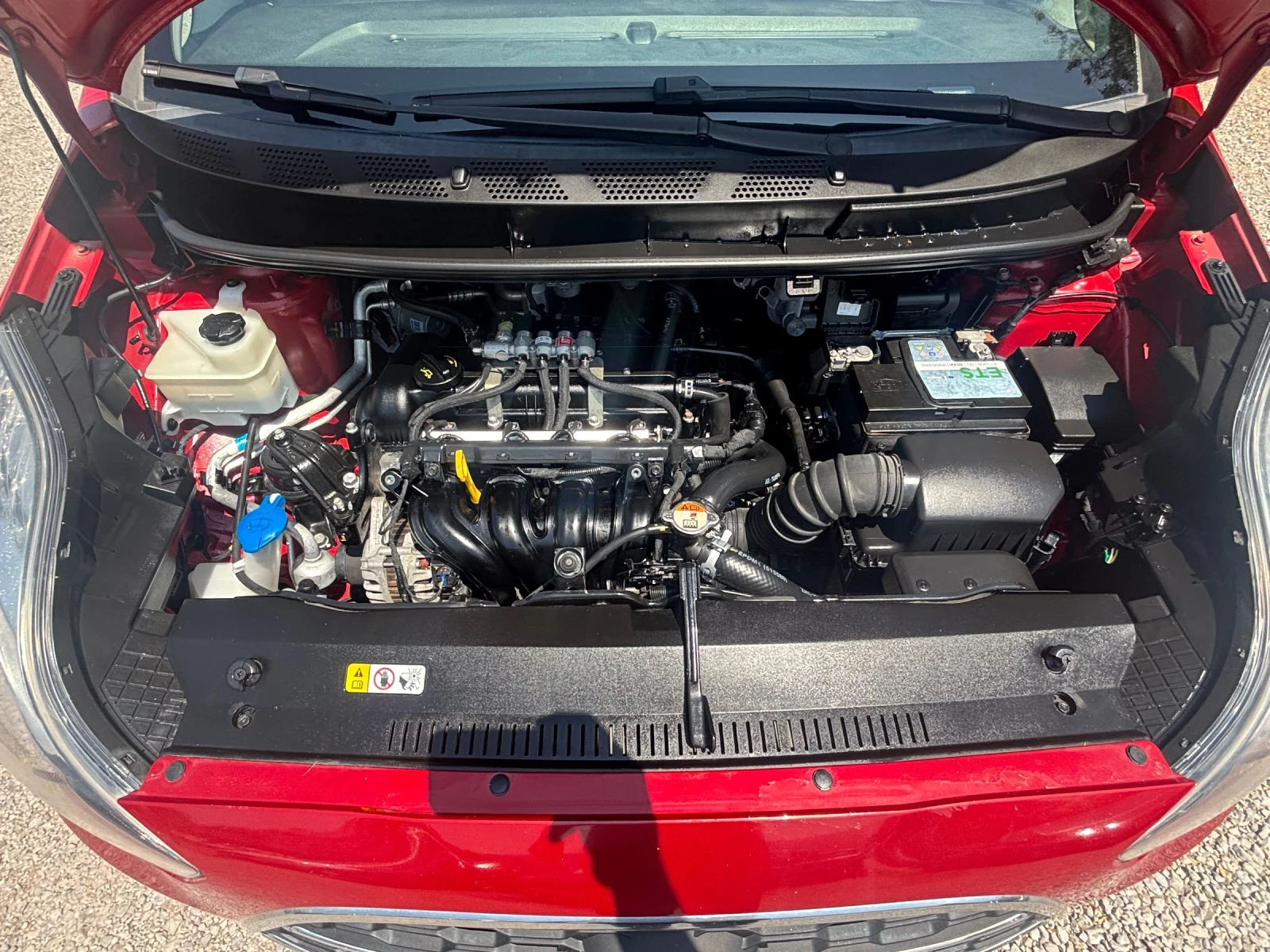 Hyundai Ix20 1.4 ГАЗ/БЕНЗИН, снимка 12 - Автомобили и джипове - 55331449