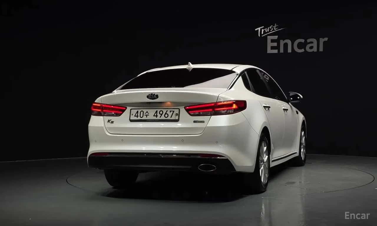 Kia K5 * 1.7 Diesel SX * ЦЕНА ДО БГ, снимка 4 - Автомобили и джипове - 55625107