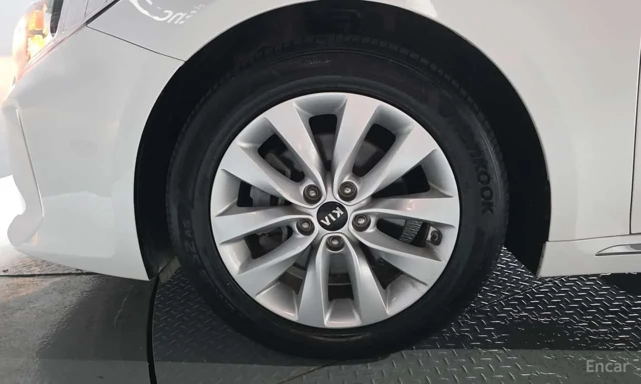 Kia K5 * 1.7 Diesel SX * ЦЕНА ДО БГ, снимка 5 - Автомобили и джипове - 55625107
