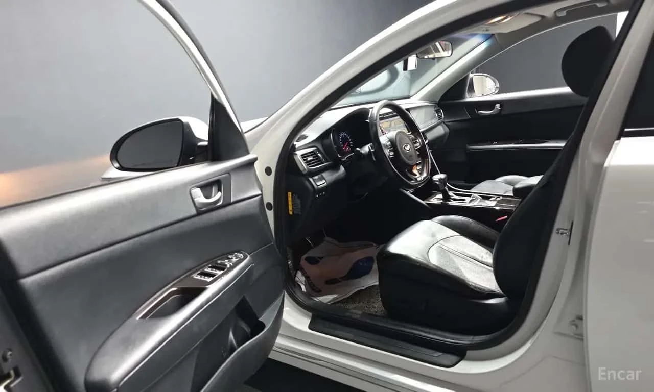 Kia K5 * 1.7 Diesel SX * ЦЕНА ДО БГ, снимка 10 - Автомобили и джипове - 55625107