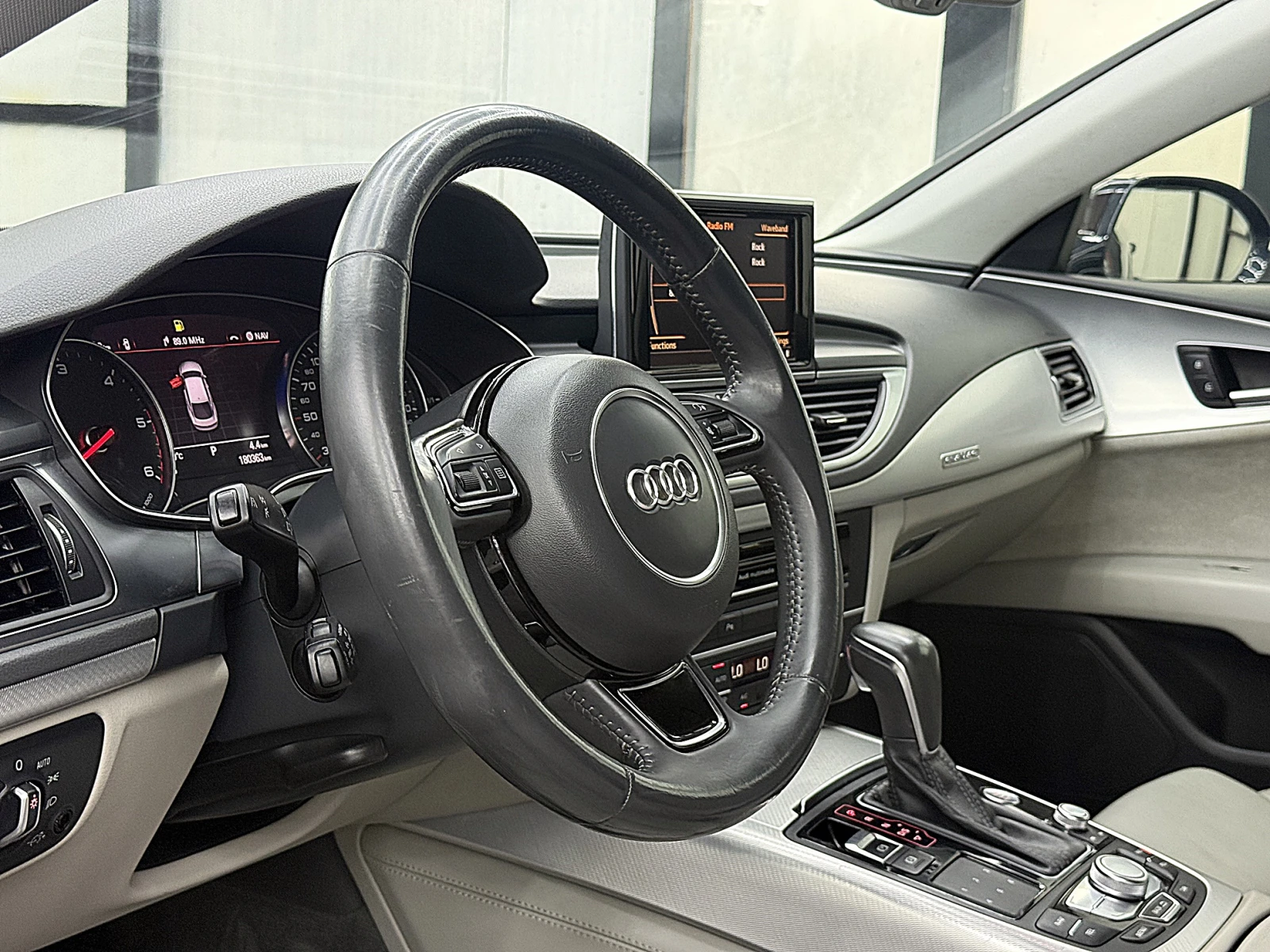 Audi A7 S-line/Facelift/360-kamera/Keyless/СОБСТВЕН ЛИЗИНГ, снимка 15 - Автомобили и джипове - 55815068