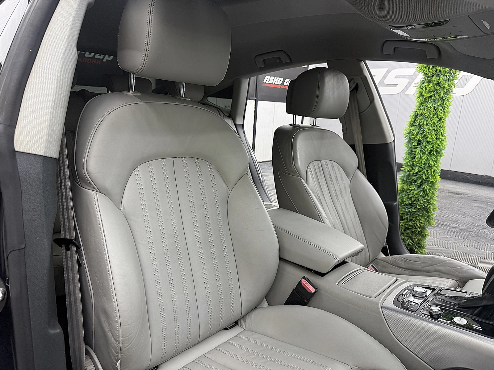 Audi A7 S-line/Facelift/360-kamera/Keyless/СОБСТВЕН ЛИЗИНГ, снимка 10 - Автомобили и джипове - 55815068