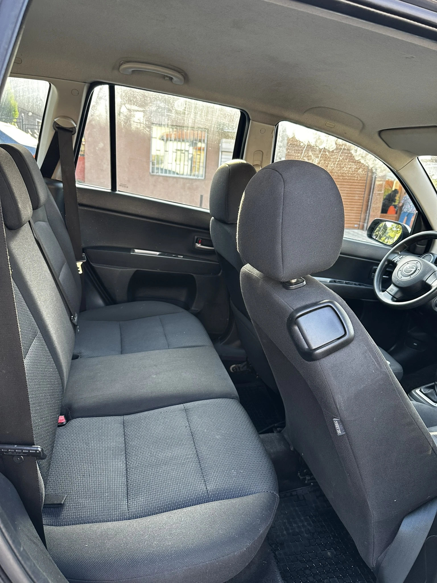 Mazda 2 1.2i LPG, снимка 11 - Автомобили и джипове - 55878758