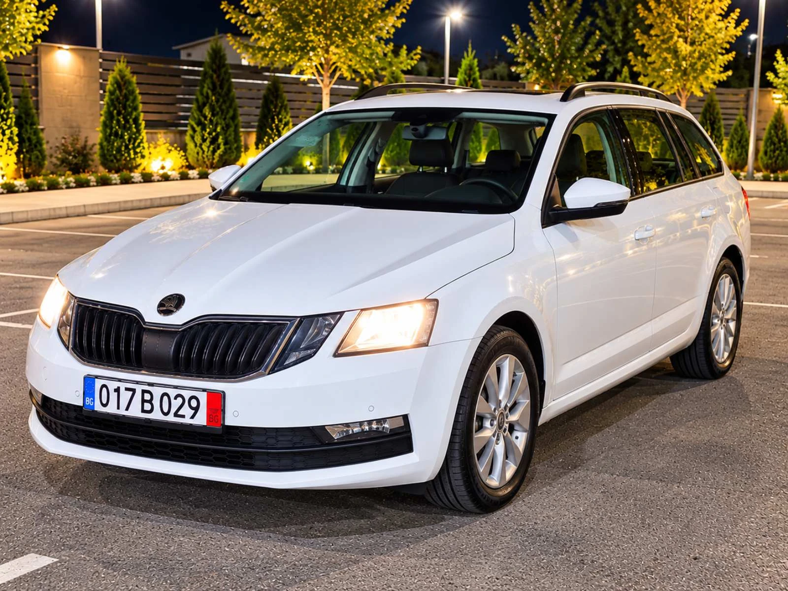 Skoda Octavia 1.6TDI, снимка 9 - Автомобили и джипове - 56340611