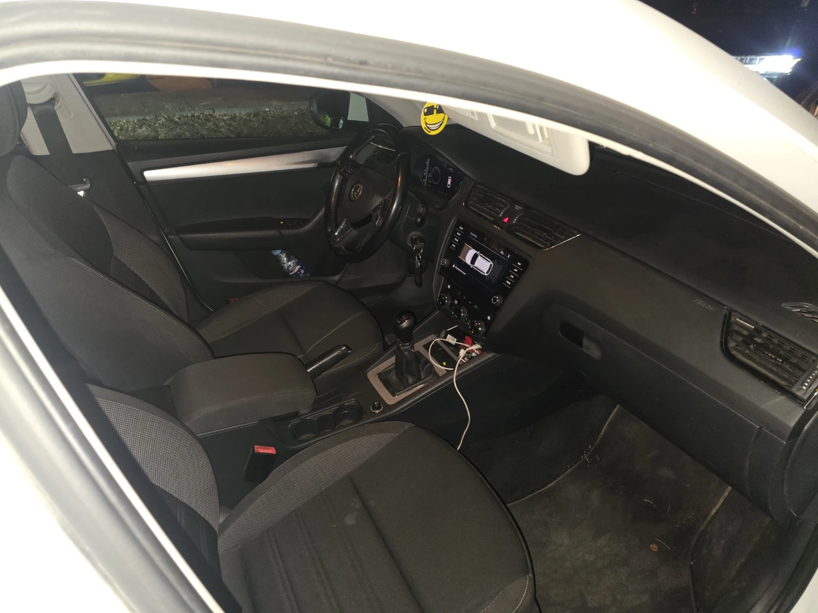 Skoda Octavia 1.6TDI, снимка 8 - Автомобили и джипове - 56340611