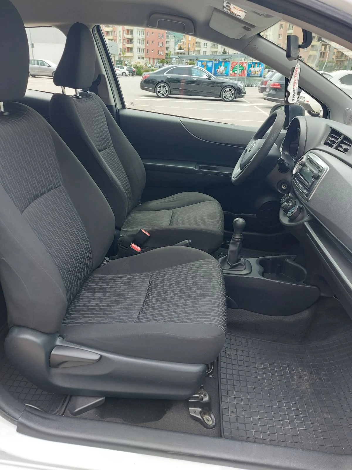 Toyota Yaris VVT-I evro 5B, снимка 13 - Автомобили и джипове - 56751002