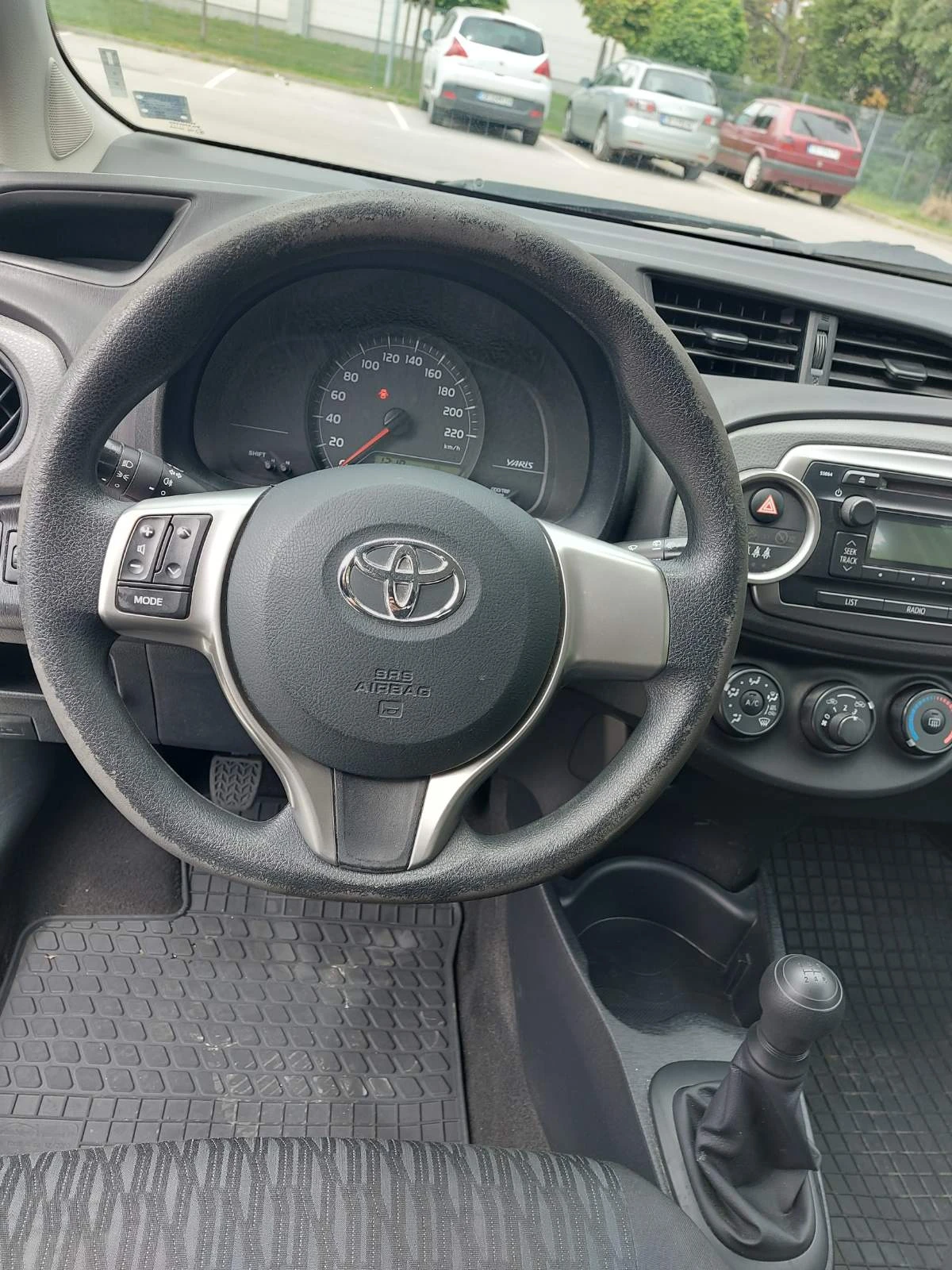 Toyota Yaris VVT-I evro 5B, снимка 11 - Автомобили и джипове - 56751002