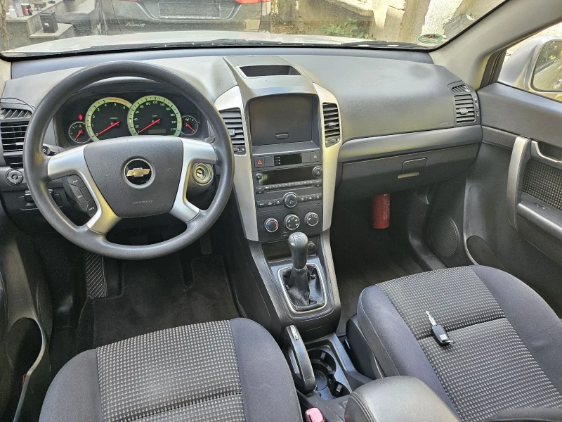 Chevrolet Captiva 2.0, снимка 15 - Автомобили и джипове - 47513444