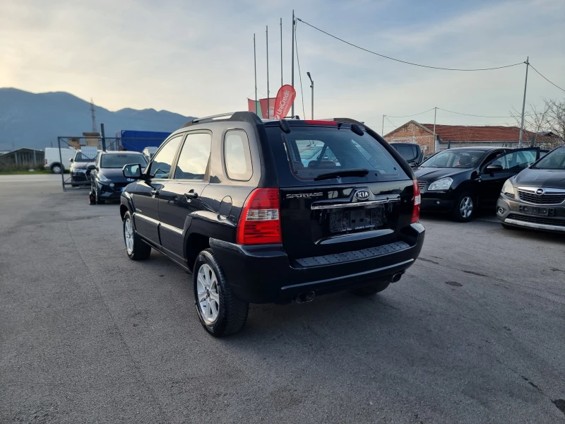 Kia Sportage 2.0CRDI, снимка 5 - Автомобили и джипове - 52723625
