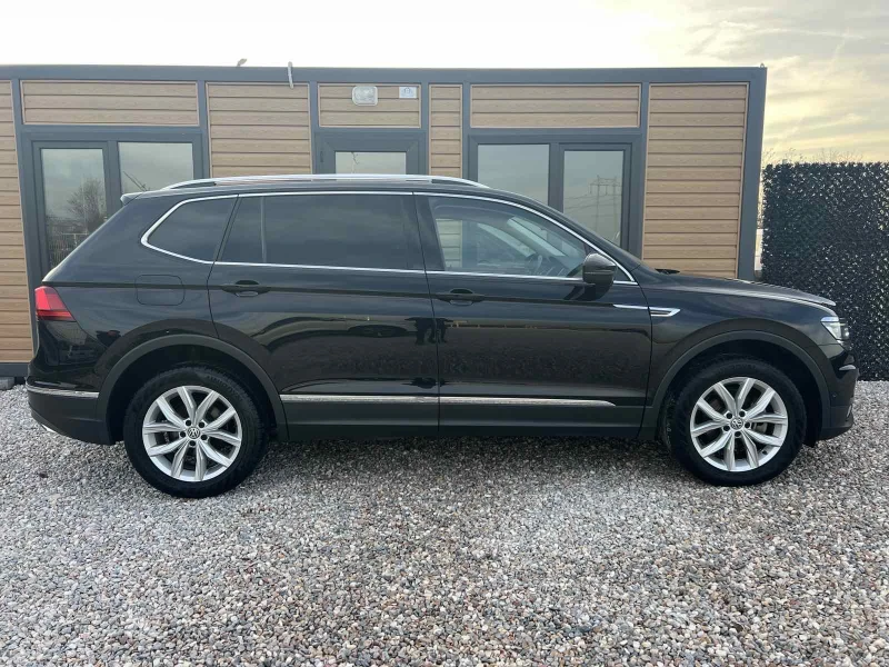 VW Tiguan ALLSPACE 2.0 TDI * HIGHLINE * DSG, снимка 4 - Автомобили и джипове - 52848370