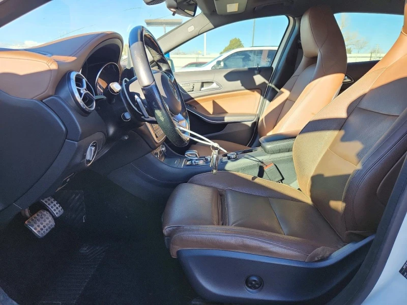 Mercedes-Benz GLA 45 AMG 2.0l, снимка 7 - Автомобили и джипове - 53589137