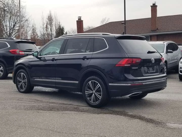 VW Tiguan HIGHLINE PKG| NAV| 360 CAMERA| LEATHER| PANO| FEND, снимка 4 - Автомобили и джипове - 53914209