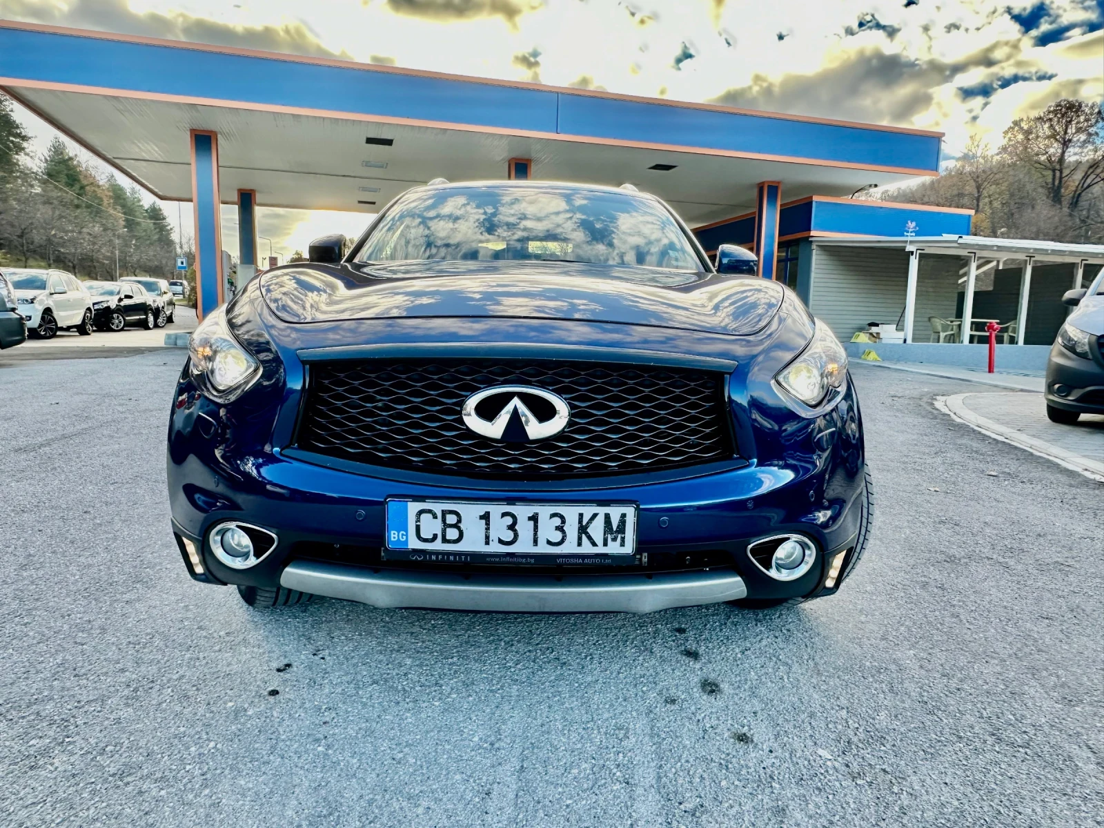 Infiniti QX70 3.0D* REALNI KM* OT BG*  - изображение 3