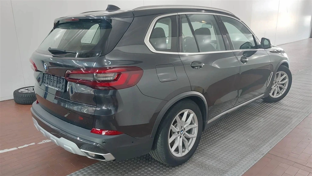 BMW X5 xDrive40d 6+ 1 - изображение 5
