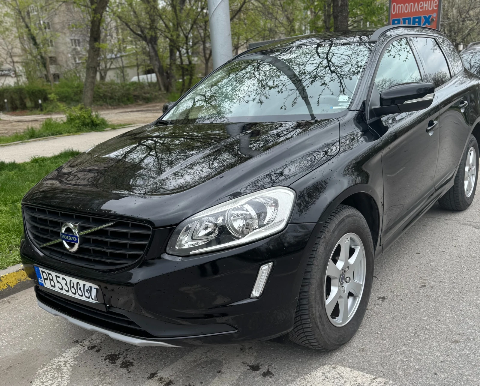 Volvo XC60, снимка 2 - Автомобили и джипове - 54555698