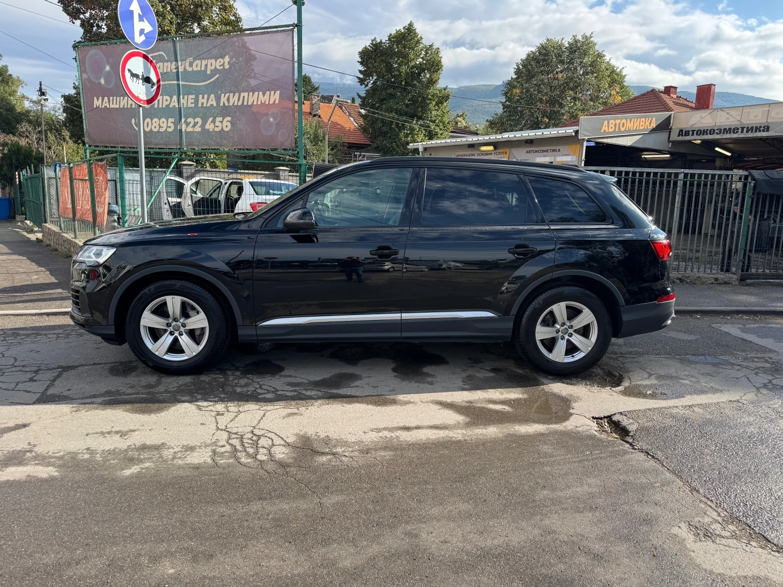 Audi Q7 7 МЕСТНА!ГОТОВ ЛИЗИНГ! ПЪРВИ СОБСТВЕНИК!ВЪЗДУХ!, снимка 10 - Автомобили и джипове - 54717595