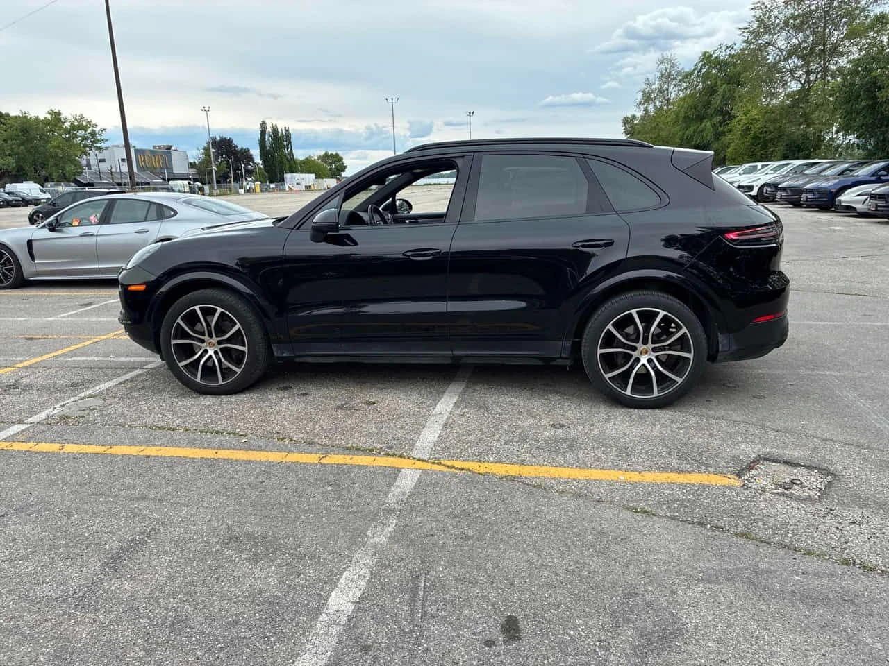 Porsche Cayenne 360/DIS/HUD/MATRIX/BOSE/АВТОКРЕДИТ , снимка 2 - Автомобили и джипове - 55054285