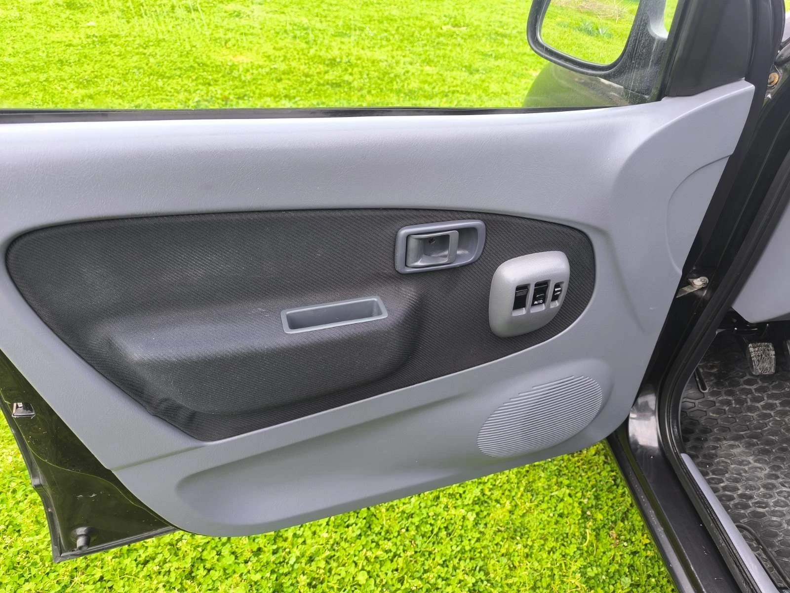 Daihatsu Terios 1.3i, снимка 9 - Автомобили и джипове - 55139657
