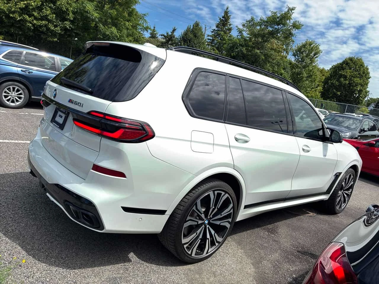 BMW X7 * M60i xDrive * CARFAX * ОФИЦИАЛЕН ДИЛЪР БМВ, снимка 3 - Автомобили и джипове - 55508744