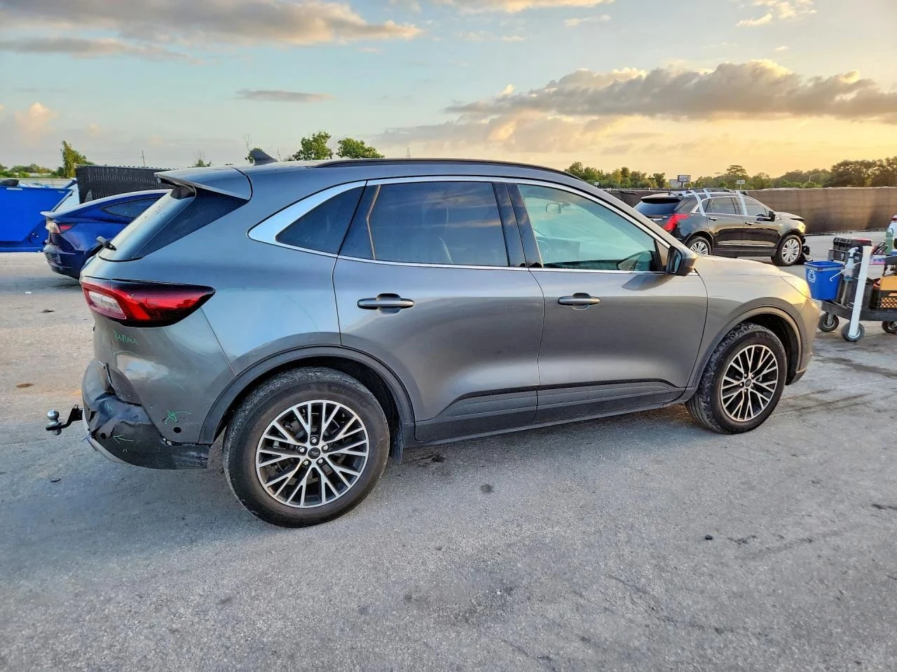 Ford Escape, снимка 3 - Автомобили и джипове - 56689996
