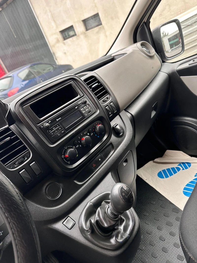 Renault Trafic DCI, снимка 8 - Бусове и автобуси - 47930941