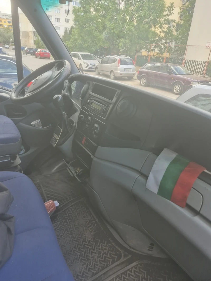 Iveco Daily 35c18, КЛИМАТРОНИК, Б. КАТ, снимка 3 - Бусове и автобуси - 52477582