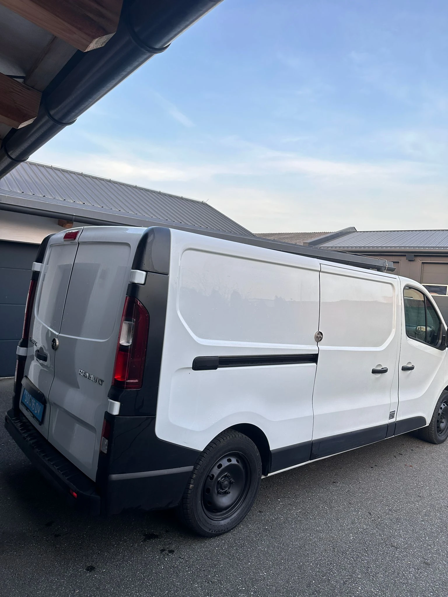 Renault Trafic DCI - изображение 4