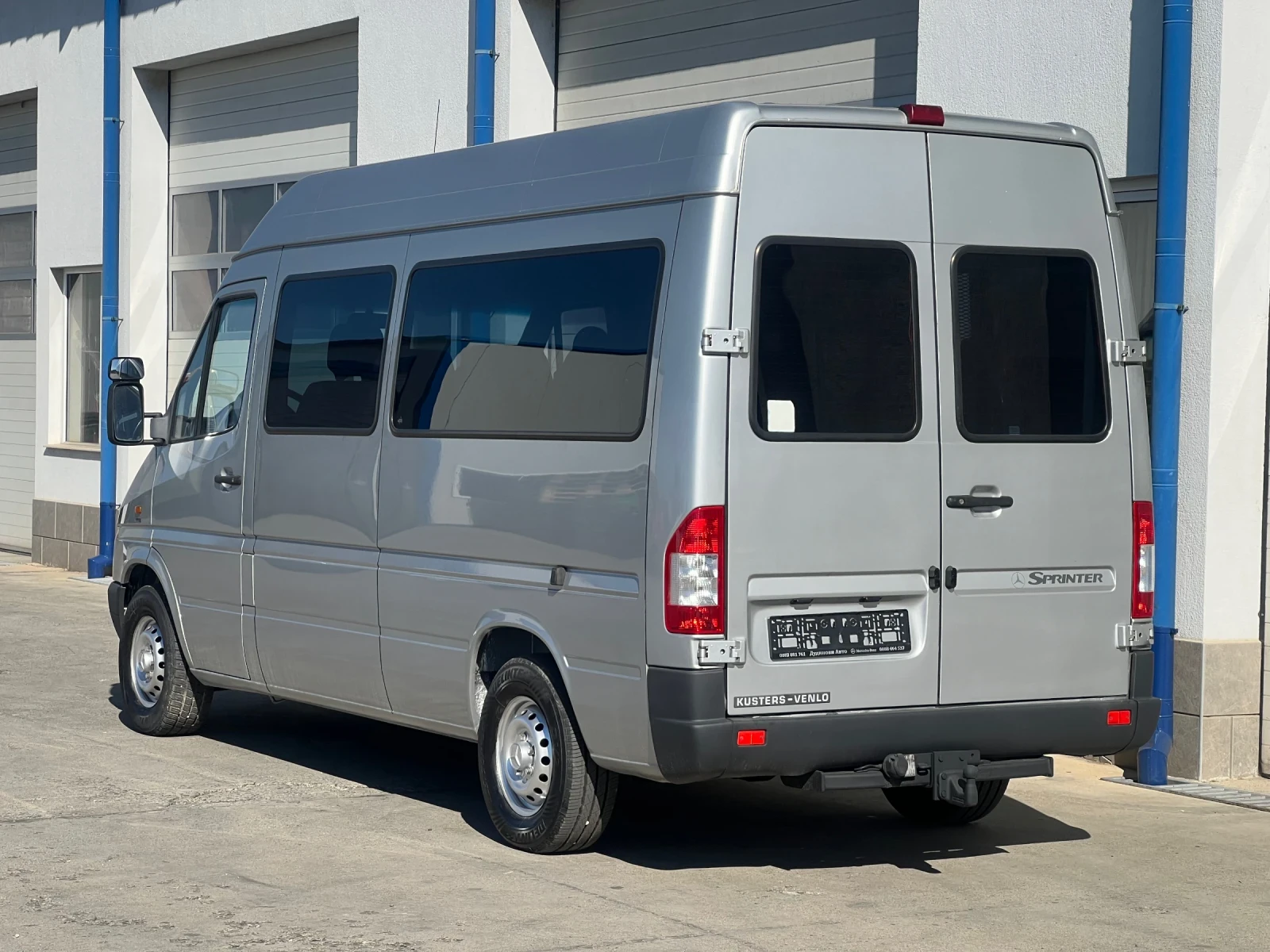 Mercedes-Benz Sprinter 8 + 1 места / Рампа за хора с увреждания - изображение 5