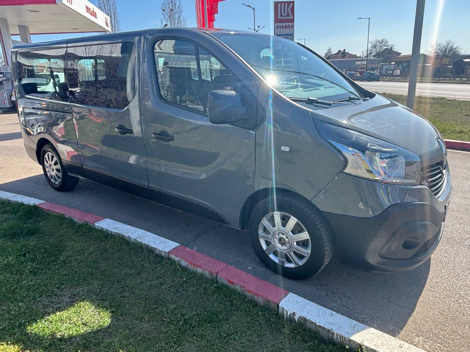 Renault Trafic 1.6 , снимка 3 - Бусове и автобуси - 53878691