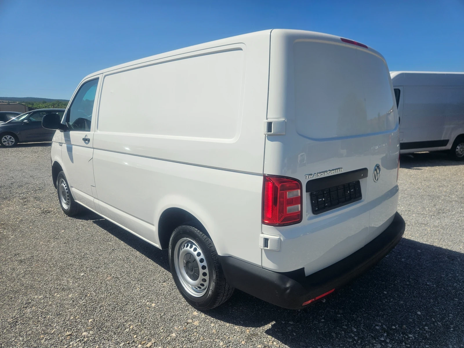 VW Transporter 2.0 TDI  T6, снимка 7 - Бусове и автобуси - 55506153