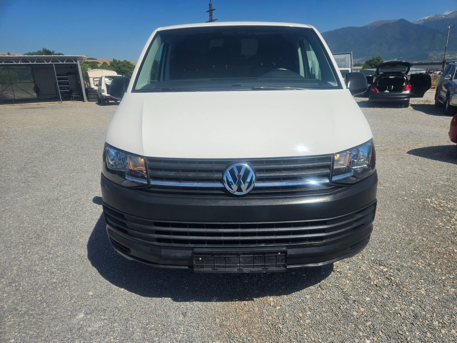 VW Transporter 2.0 TDI  T6, снимка 2 - Бусове и автобуси - 55506153