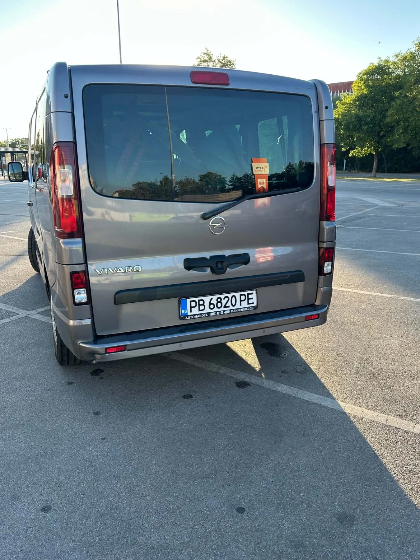 Opel Vivaro, снимка 7 - Бусове и автобуси - 56741448